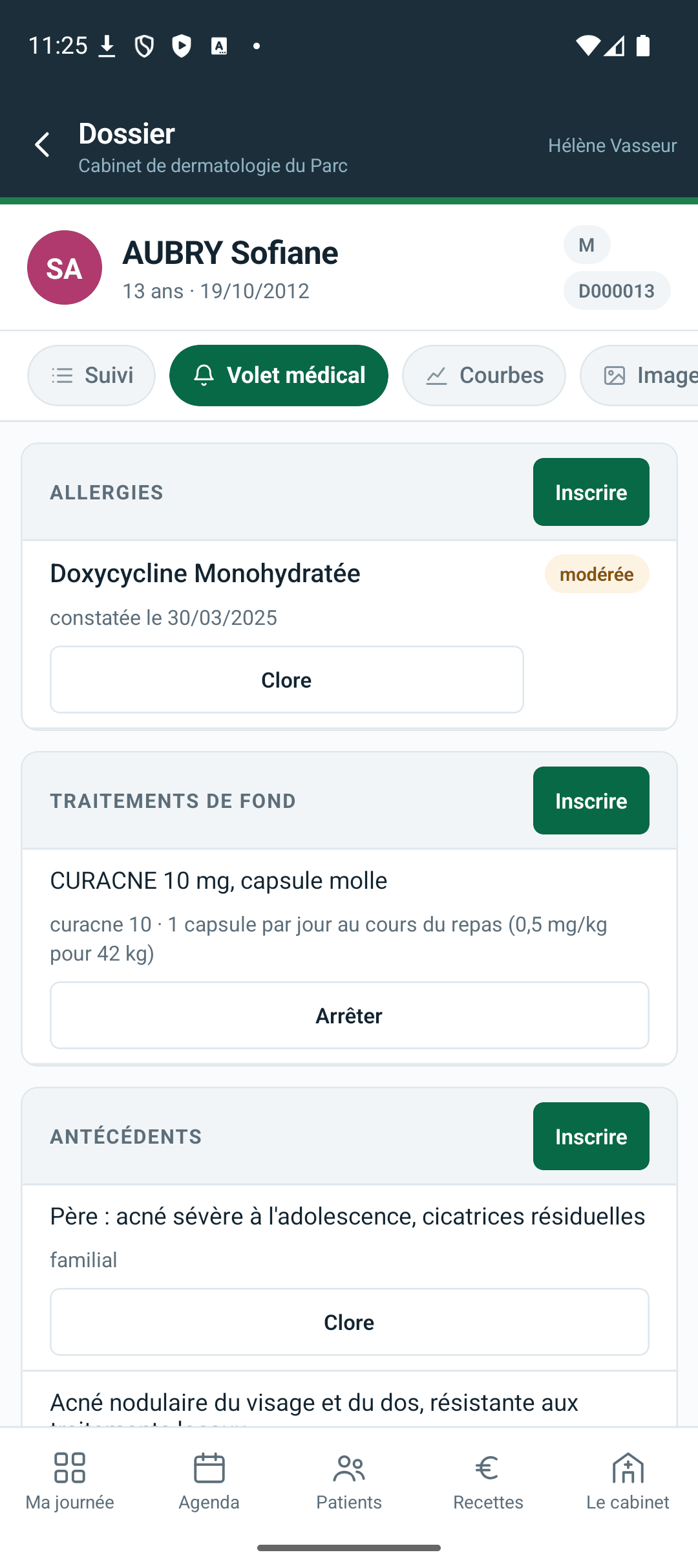 Au téléphone — le volet médical — Les allergies, les traitements de fond, les antécédents et les vaccina